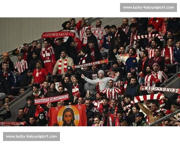 阿森纳官宣帕尔特伊离队!5 年功勋自由身告别,中场重组启动签布伦特福德铁腰 阿森纳官宣帕尔特伊离队!5 年功勋自由身告别,中场重组启动签布伦特福德铁腰