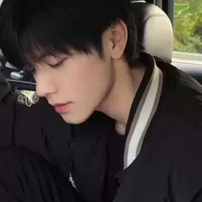 吕小宸